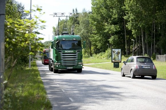 Hybrid-Lkw von Siemens und Scania eHighway