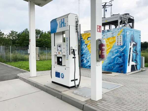 Hertel Zapfsäule einer Wasserstofftankstelle