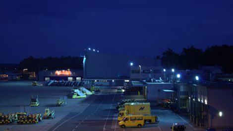 Der Nürnberger Flughafen bei Nacht 2008 Airport