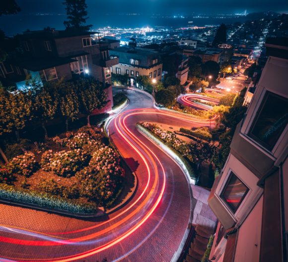 Winding Road NAchtaufnahme San Francisco