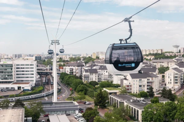 Urbane Seilbahn-Linie C1 in Paris
